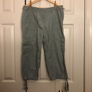LOFT cargo style capri pants
